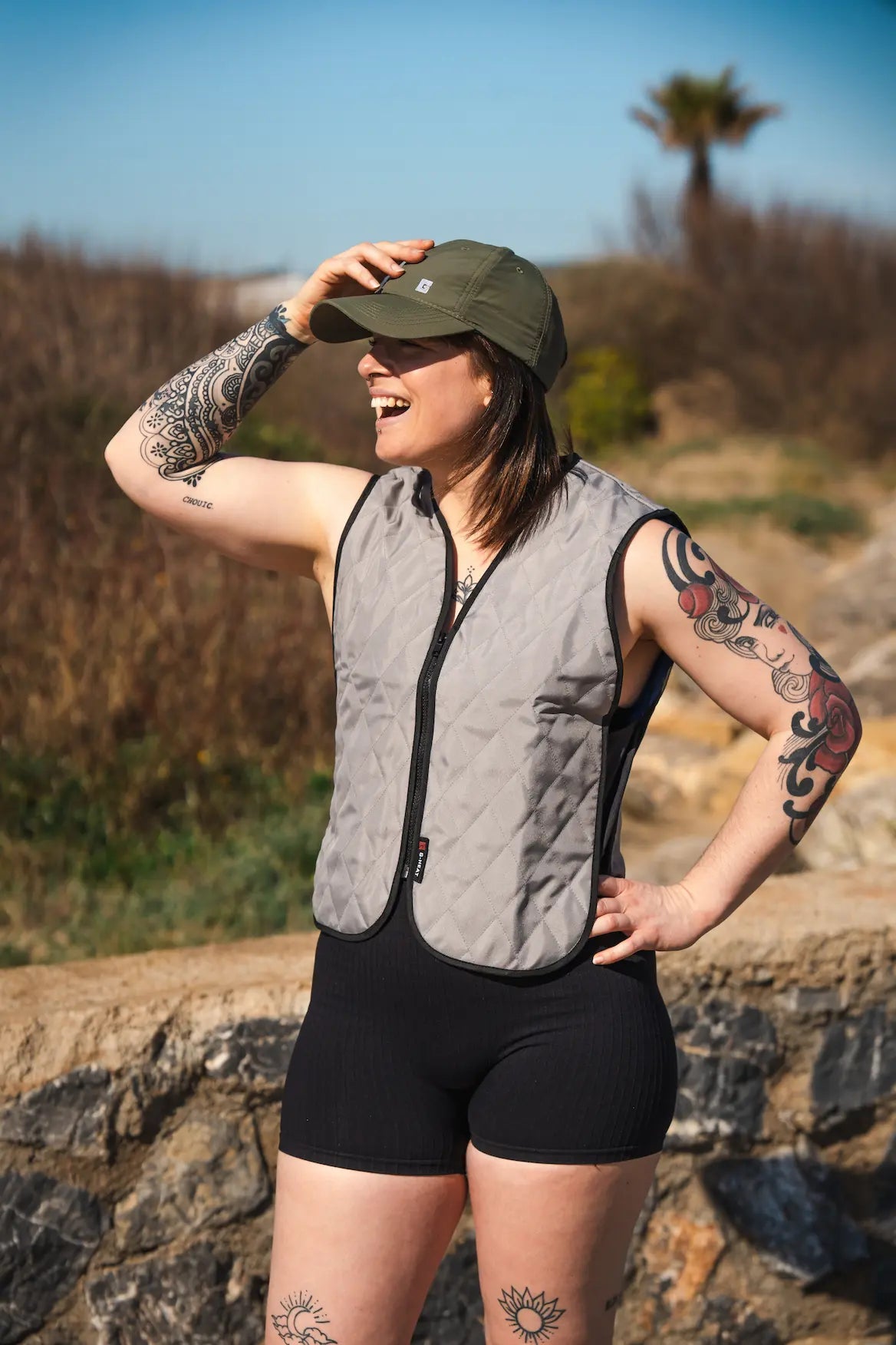 Gilet rafraichissant gris portée G-Heat®