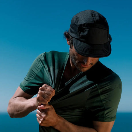 Casquette sport noire rafraîchissante