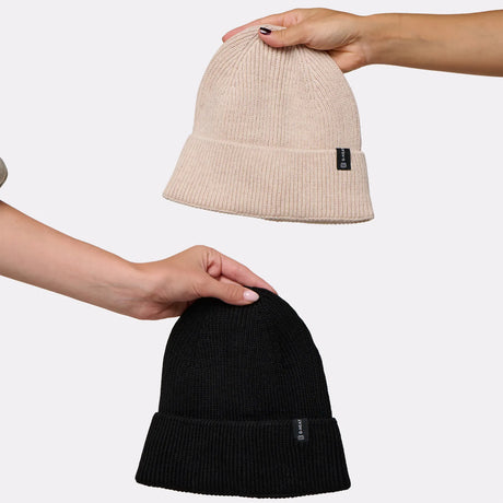 Bonnet noir et beige