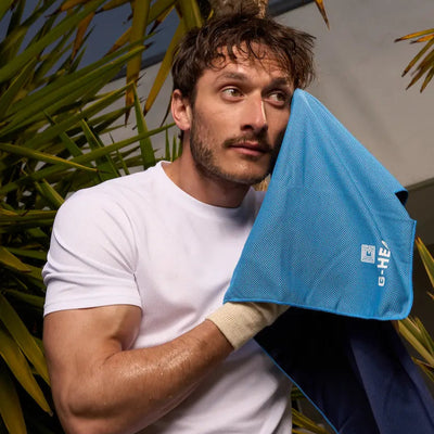 Serviette rafraîchissante bleu G-Heat